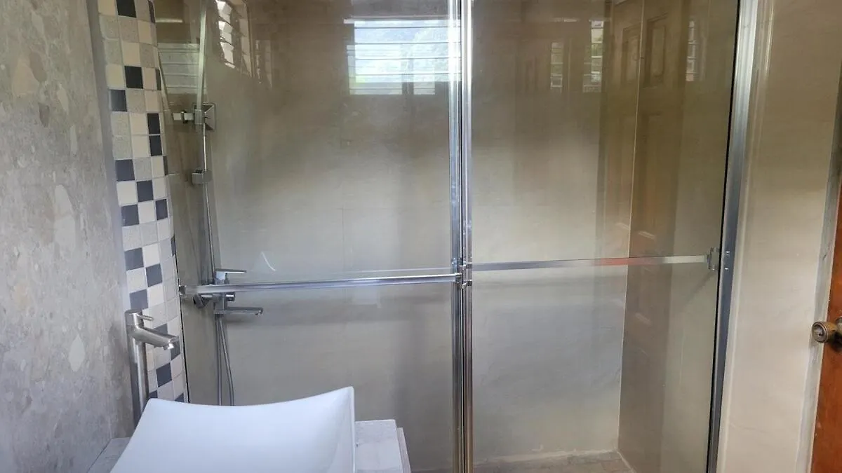A Modern Escapestyle Comfort And Convenience Maraval 0*,